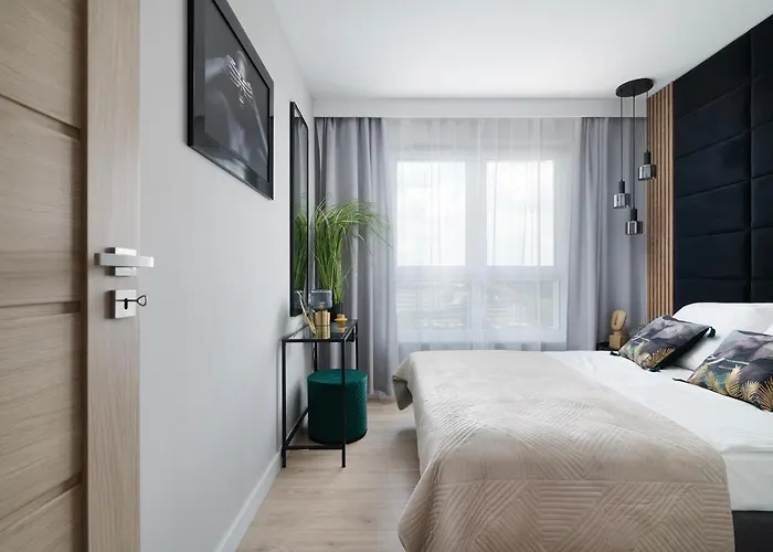 Easy Rent - Kompozytorów Polskich 51, Free Parking, 24h Check-in *